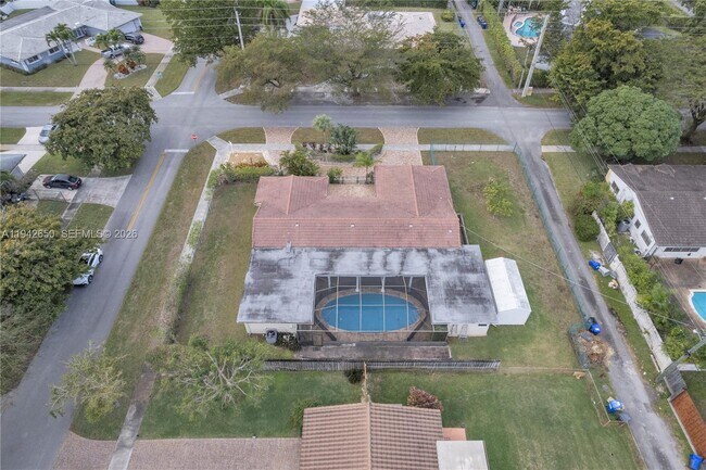 Building Photo - 601 N 44th Ave