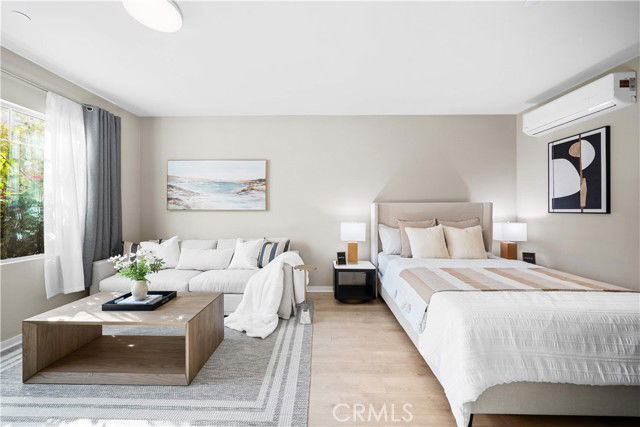 Building Photo - 115 Episode