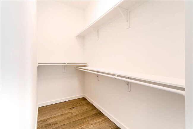 Building Photo - Incredible 2-Bedroom Condo at the Tyndall ...