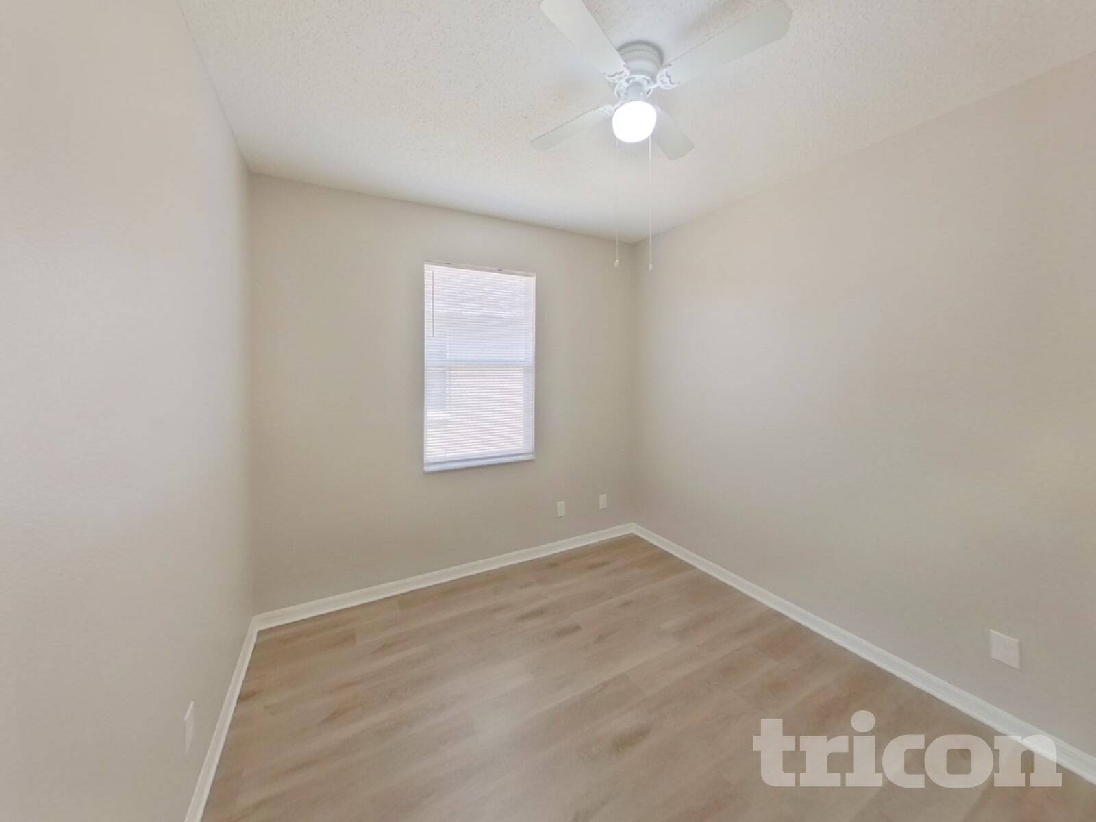 Building Photo - 906 Grand Canyon Dr