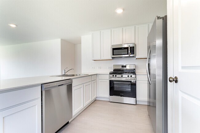 Building Photo - 31342 Black Cherry St