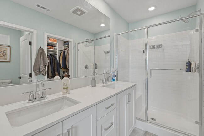 Building Photo - 2081 Acara Cir