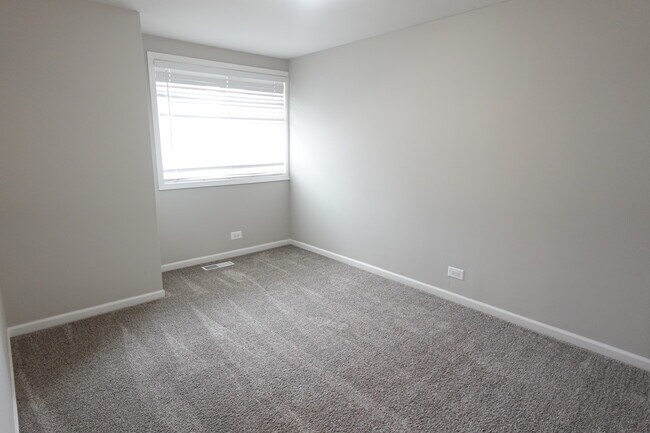 Building Photo - 2021 Berkshire Cir