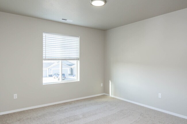 Building Photo - 1036 Magic Mill Ave
