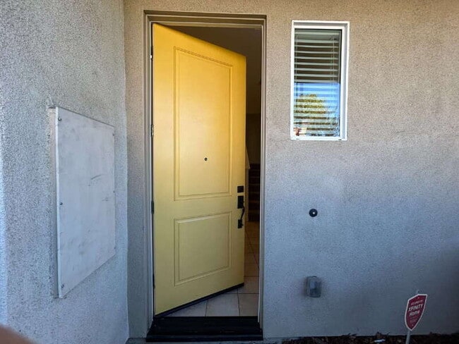 Building Photo - 3998 E Commerce Way