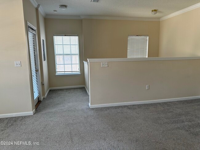 Building Photo - 9740 Summer Grove Way W