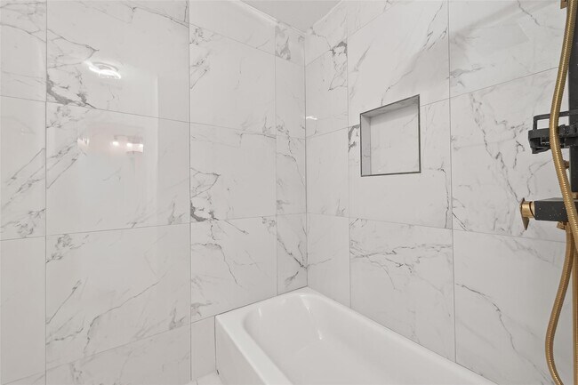 Building Photo - 6210 Rippling Hollow Dr