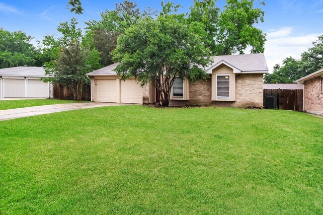 Building Photo - 16326 Dew Drop Ln