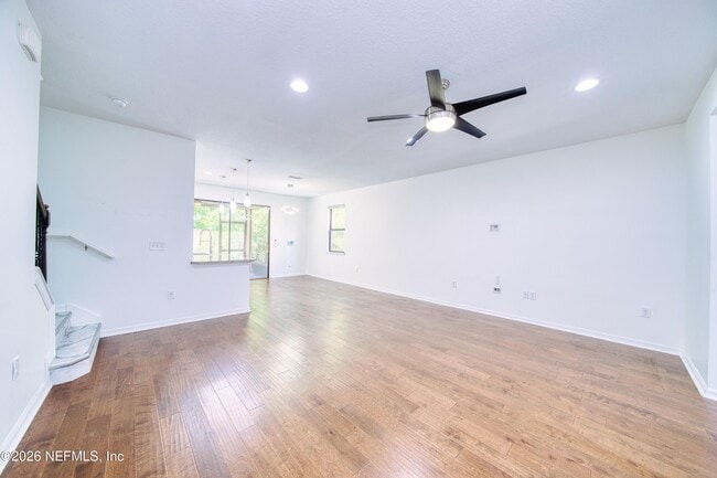 Building Photo - 7019 Coldwater Dr
