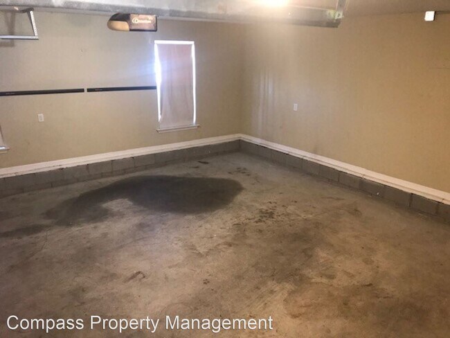Building Photo - 3 br, 2 bath House - 401 Reagan Road