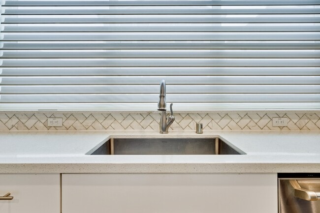 Building Photo - 2248 Solace Loop