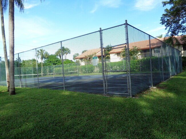 Building Photo - 6328 Longboat Ln W