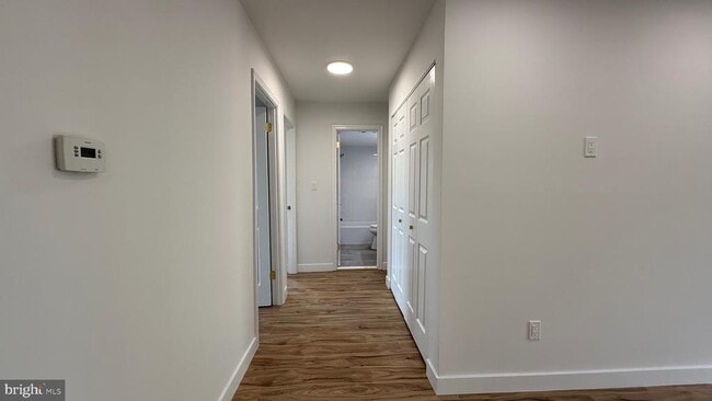 Building Photo - 3300 Johns Ct