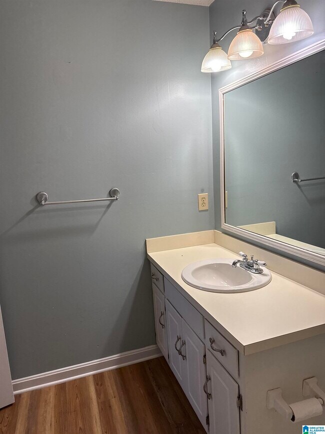 Building Photo - 284 Stonebridge Rd