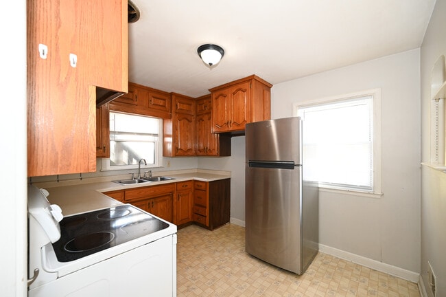 Building Photo - 1801 3rd St SW