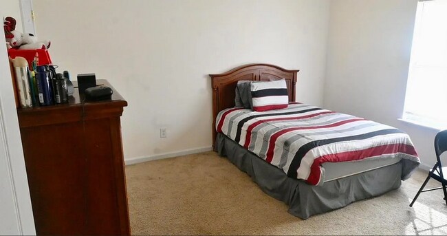 Building Photo - 412 Cape Jasmine Way