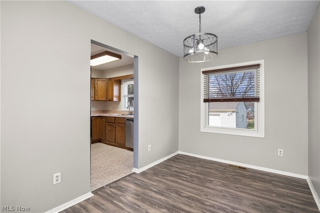 Building Photo - 17050 Sheldon Rd