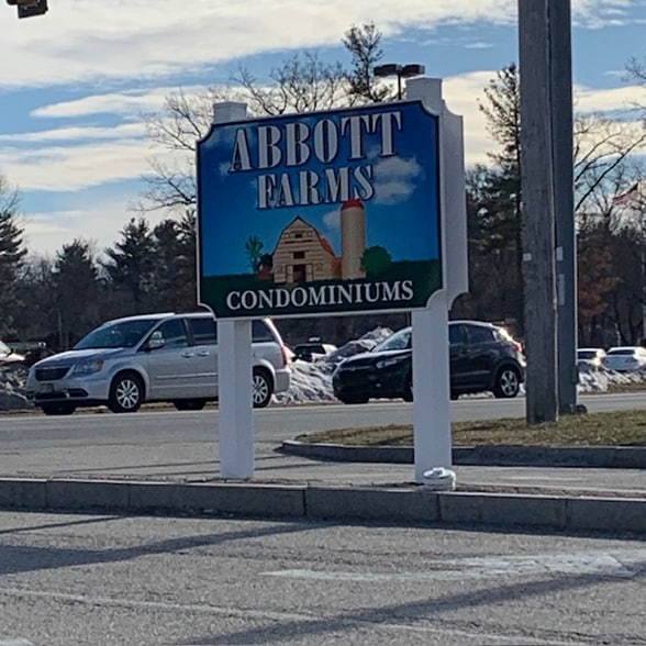 Building Photo - 512 Abbott Farm Ln