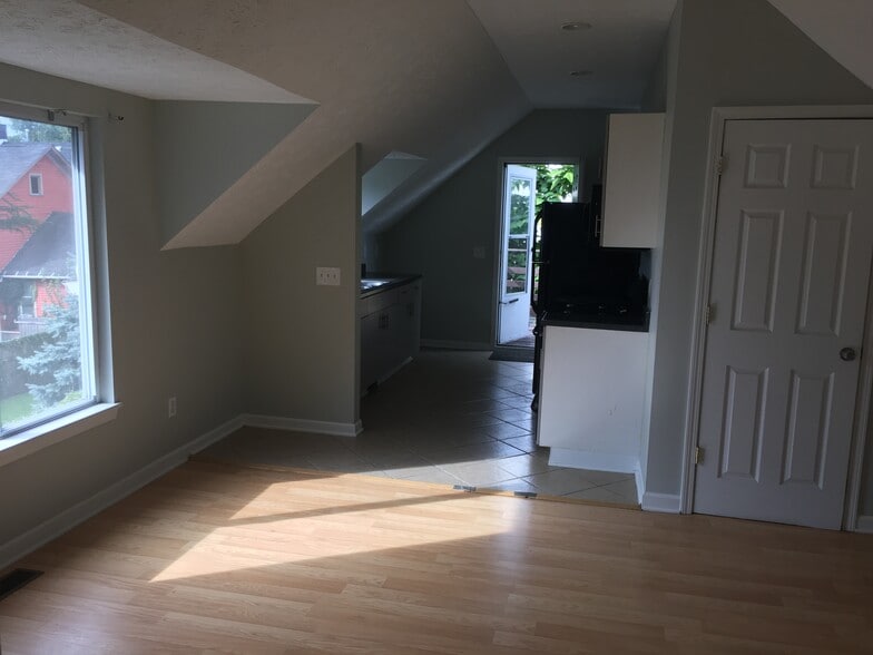Building Photo - 2166 W 34th Pl