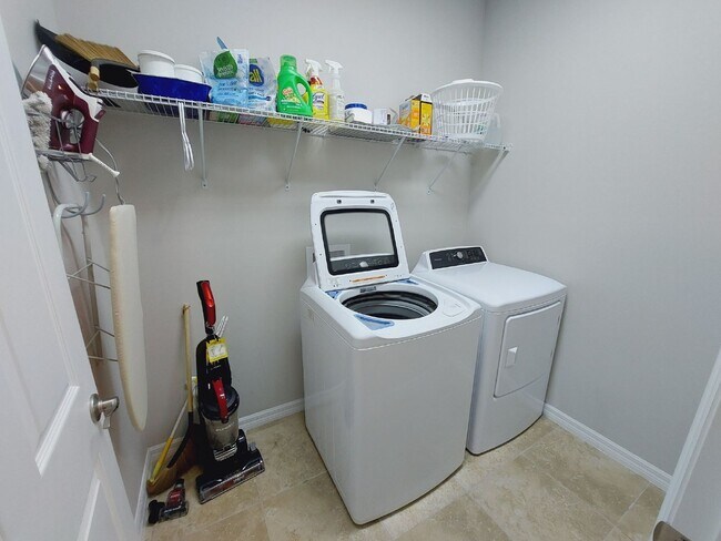 Building Photo - Luxurious Home in Toscana Isles Gated Community