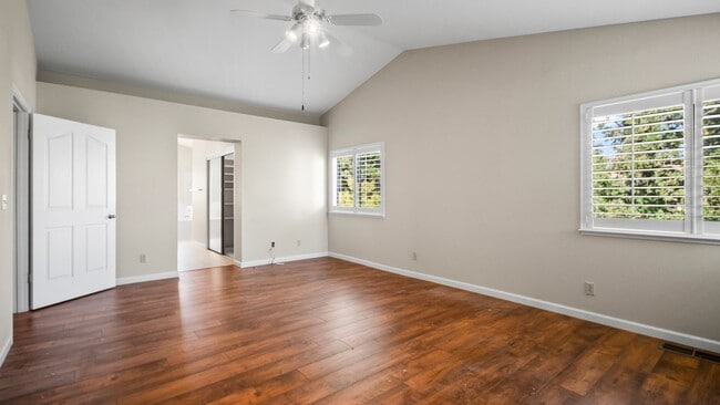 Building Photo - 4 BR/3BA Home in Laurel Creek with Park-Like Backyard!