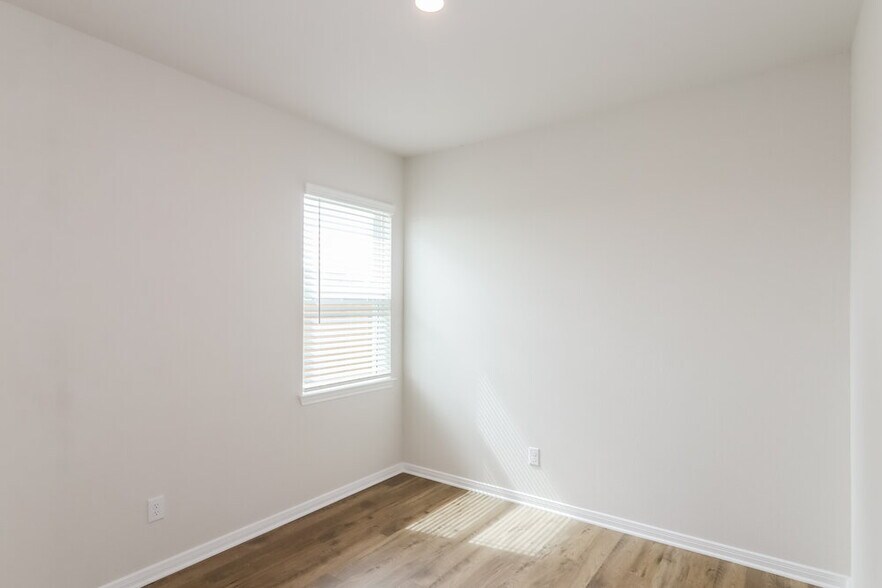 Building Photo - 7538 Tipton Meadow Way