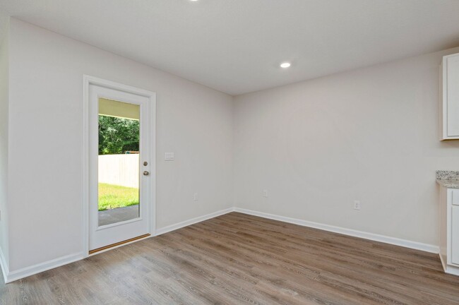 Building Photo - Home in Redstone Commons