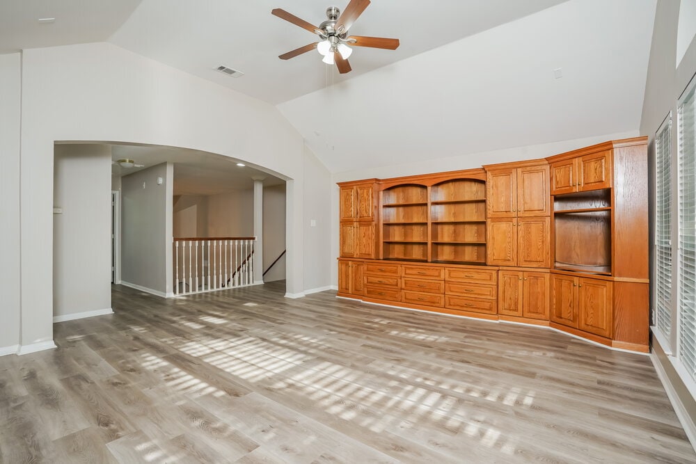 Building Photo - 1423 Tilman Dr