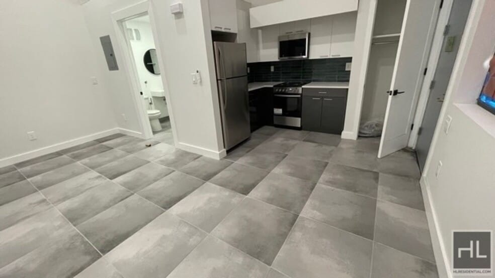 Building Photo - 237 Utica Ave