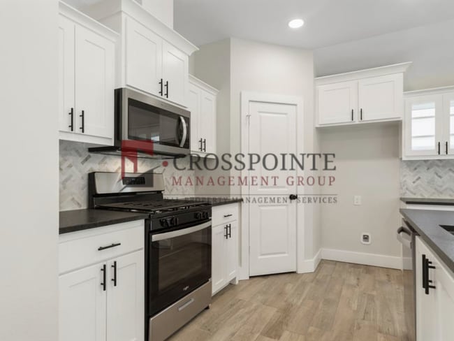 Building Photo - Beautiful and Spacious 3-Bedroom, 2-Bath Rental Home with Modern Finishes