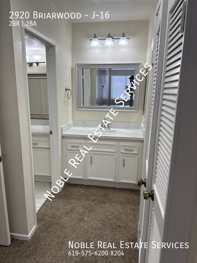 Primary Photo - 2920 Briarwood-J-16