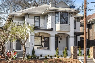 Building Photo - Beautifully Updated Midtown Studio Apartment Walking Distance to Piedmont Park!