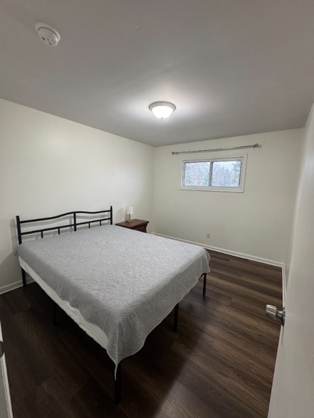 Building Photo - 10031 126th St