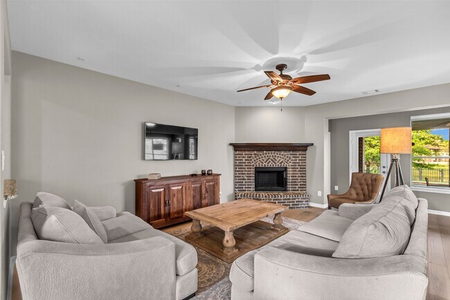 Primary Photo - 203 Oarwood Pl