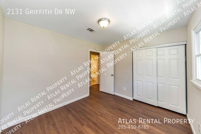 Building Photo - 2131 Griffith Dr NW