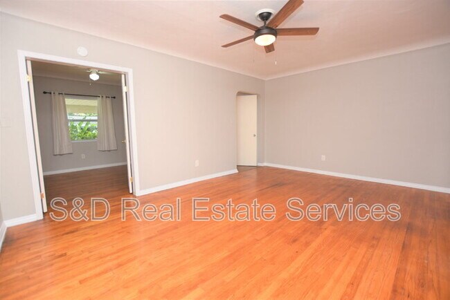 Building Photo - 636 Winfree Ave