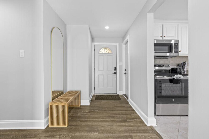 Building Photo - 7335 Quail Ridge Dr