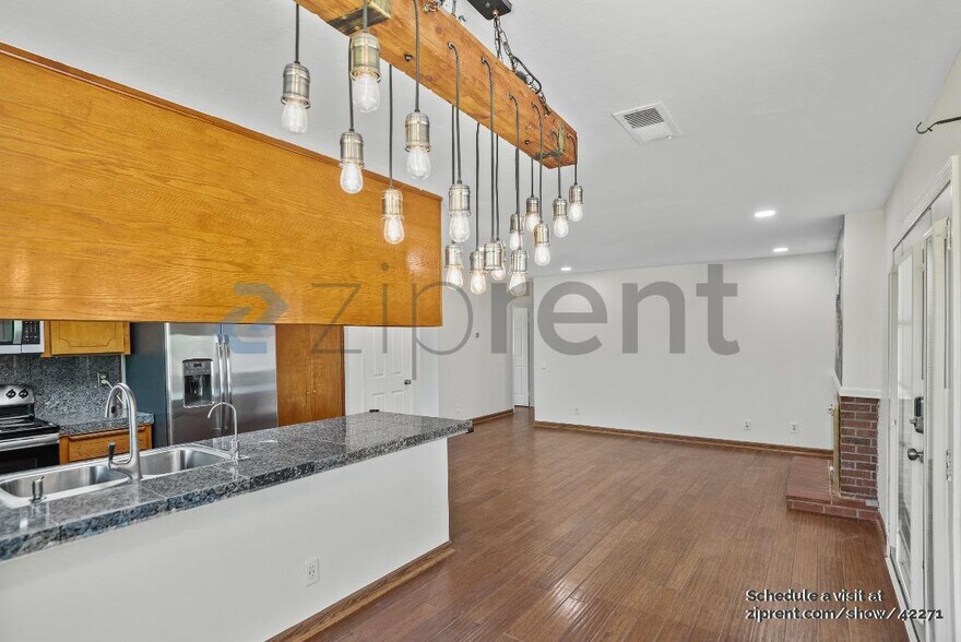 Building Photo - 3708 Dundale Dr