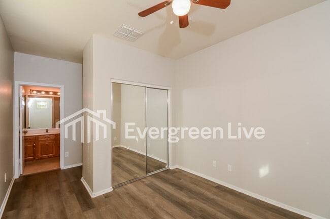 Building Photo - 18042 N 170th Ln