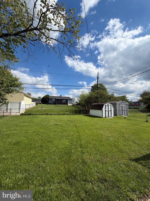 Building Photo - 3207 Gartside Ave