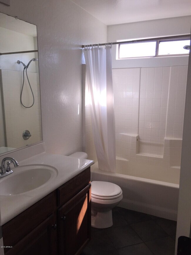 Building Photo - 15143 N 172nd Dr