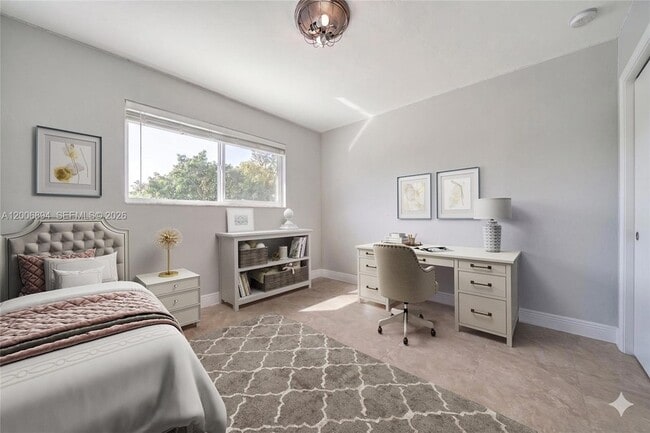 Building Photo - 10600 SW 80th Ct