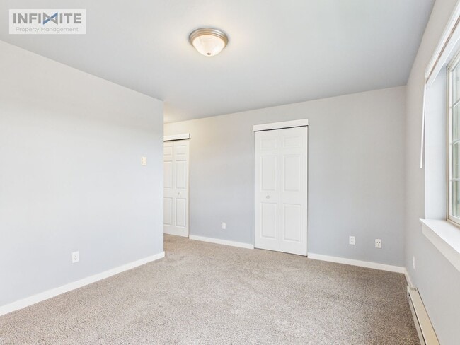 Building Photo - Top-Floor 2BR/2BA – Bright, Clean & Move-In Ready
