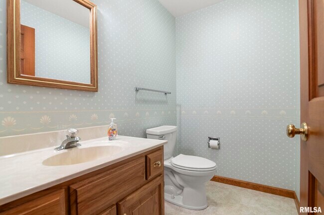 Building Photo - 1616 Hunter Ridge Dr