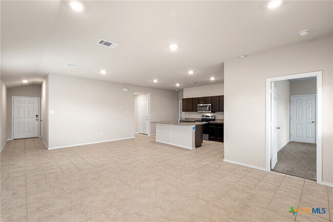 Building Photo - 5102 Karen Grn Dr