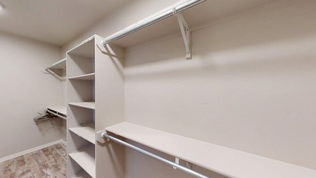 Building Photo - 490 Montecito Dr