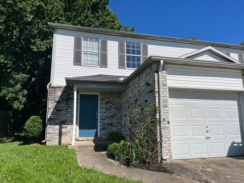 Front - 1382 N Dawn Dr