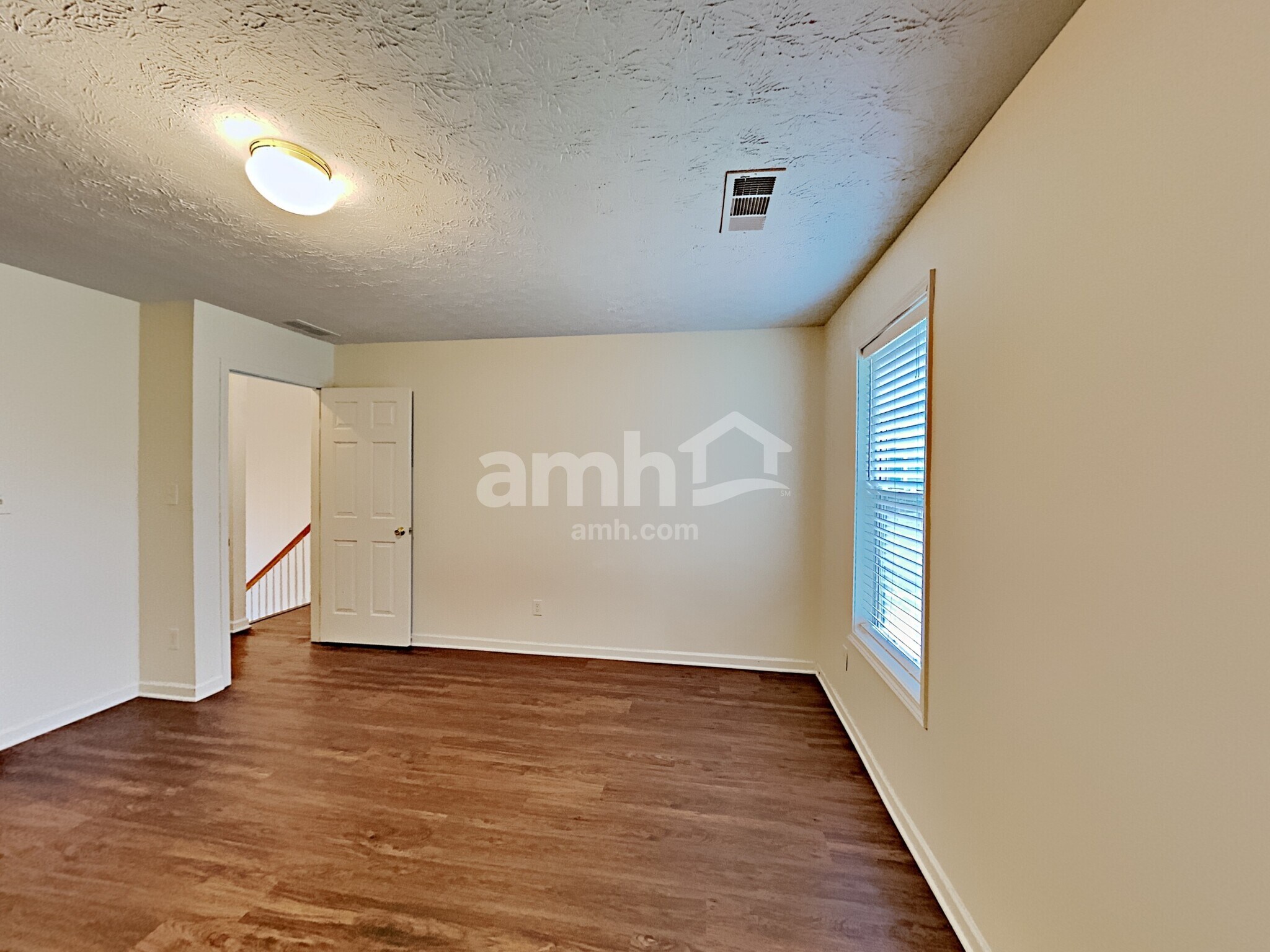 Building Photo - 1831 Green Oak Cir