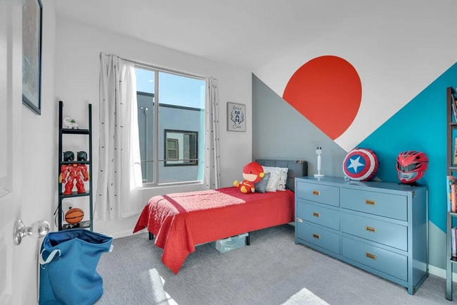 Building Photo - Beautiful Energy Efficient Hayward Townhome w/ Modern Updates