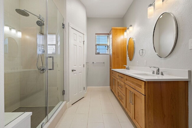 Building Photo - Renovated South Austin Stunner on a Private Corner Lot + Massive Backyard